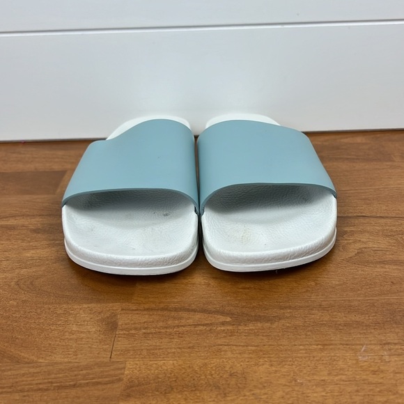 Greats Brooklyn pool slides baby blue sz 39 white casual slides - Picture 2 of 7